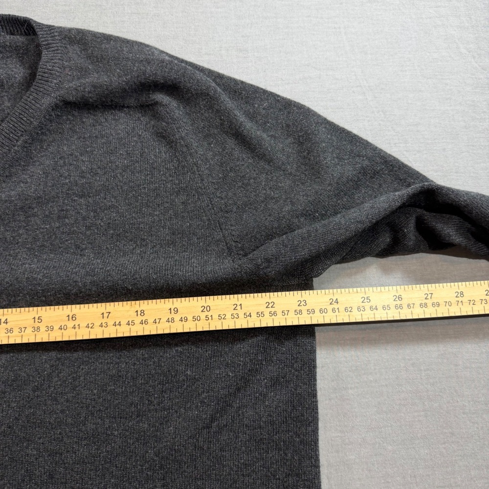 Brooks Brothers Sweater Mens Large Grey Fair V-Neck Made in Italy Raglan Sleeve - Picture 6 of 7